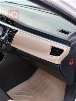 تۆیۆتا کۆرۆلا